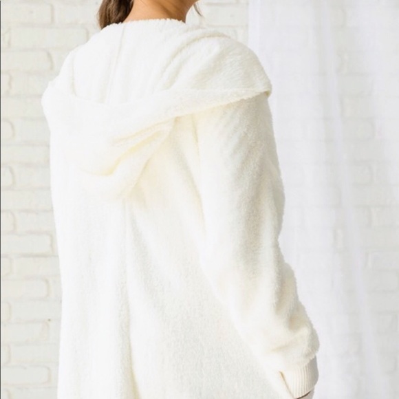 💥⬇️ NWT - WHITE Teddy Bear Fleece Cardigan Hoodie - Picture 6 of 8